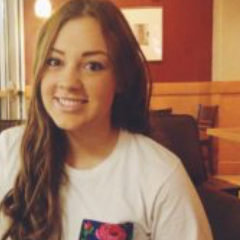 Meet your Posher, Iesha